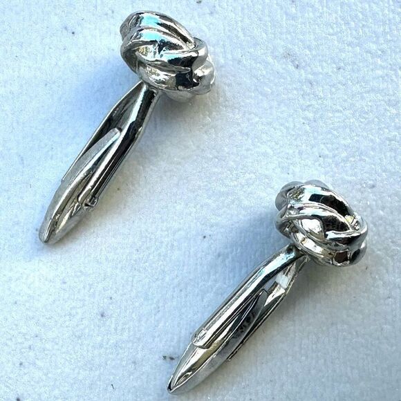 Silver tone knot cuff links - Picture 5 of 5